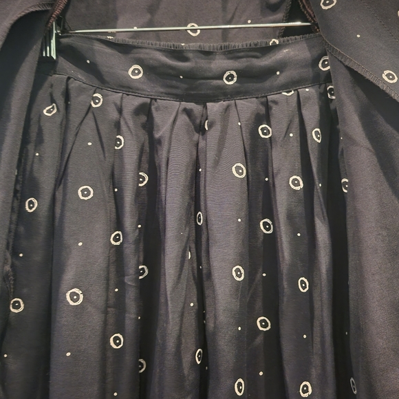 VINTAGE NAVY AND WHITE CROP JACKET AND PLEATED PANTS SET - Picture 5 of 12